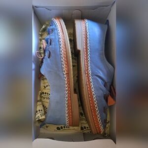 Spring step shoes